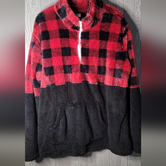 Buffalo plaid have zip hoodie size 3XL fits more like an 2xl kangroo pocket - Picture 1 of 3